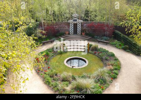 Leeds City Councils Chelsea Show Garden Eintritt 2008 mit dem Titel „The Größter Raum im Haus' und befindet sich jetzt in Die Fachgärten in Roundhay Stockfoto