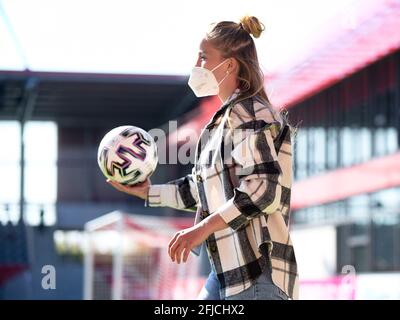 München, Deutschland. April 2021. Giulia Gwinn (7 FC Bayern München) beim UEFA Womens Champions League-Spiel zwischen dem FC Bayern München und dem FC Chelsea in München, FC Bayern Campus, Deutschland. Kredit: SPP Sport Pressefoto. /Alamy Live News Stockfoto