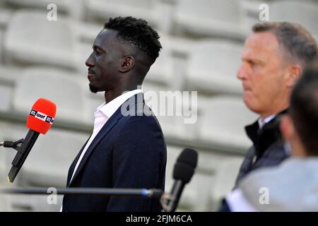 Standards Cheftrainer Mbaye Leye und Genks Cheftrainer John Van den Brom vor dem Start des 'Croky Cup' belgisches Pokalfinale zwischen KRC Ge Stockfoto