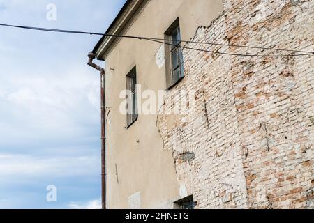 Grodno, Weißrussland - 2. September 2017: Altes traditionelles Gebäude in Grodno Stockfoto