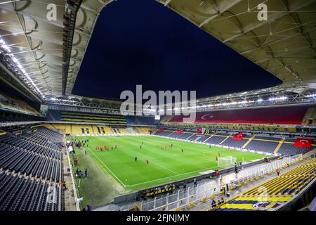 ISTANBUL, TÜRKEI - 25. APRIL: Gesamtansicht des Sukrun Saracoglu Stadions des Fenerbahce SK während des Super Lig Spiels zwischen Fenerbahce SK und Kasimpasa im Sukruu Saracoglu Stadion am 25. April 2021 in Istanbul, Türkei (Orange Bilder) Stockfoto