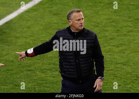 Genks Cheftrainer John van den Brom im Bild während des belgischen Pokalfinales „Croky Cup“ zwischen KRC Genk und Standard de Liege, Sonntag, 25. April 2021 in Stockfoto