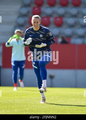 München, Deutschland. April 2021. Ann-Katrin Berger (FC Chelsea 30) beim Aufwärmtraining während des UEFA Womens Champions League-Spiels zwischen dem FC Bayern München und dem FC Chelsea in München, FC Bayern Campus, Deutschland. Kredit: SPP Sport Pressefoto. /Alamy Live News Stockfoto