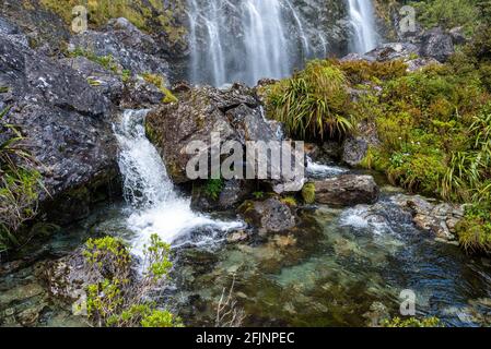 Earland Falls am berühmten Routeburn Track, Fiordland National Park, Südinsel von Neuseeland Stockfoto