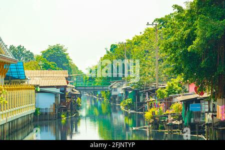 Leben auf dem Prem Prachakon Kanal und Fluss in Don Mueang Bangkok Thailand. Stockfoto