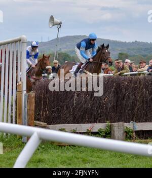 Eyton Races an einem Feiertag am Montag, Pferderennen von seiner besten Seite. Stockfoto