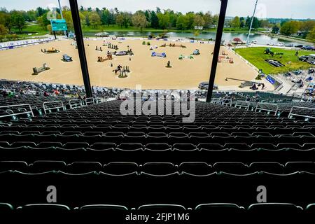 Lexington, KY, USA. April 2021. 25. April 2021: Szenen aus dem Stadium Jumping Final ohne Fans im Kentucky Horse Park in Lexington, Kentucky. Scott Serio/Eclipse Sportswire/CSM/Alamy Live News Stockfoto