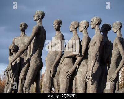 Moskau, Russland. April 2021. Die Tragödie des Völkerdenkmals im Siegespark ist allen Opfern der Nazi-Konzentrationslager gewidmet. (Foto: Alexander Sayganov/SOPA Images/Sipa USA) Quelle: SIPA USA/Alamy Live News Stockfoto