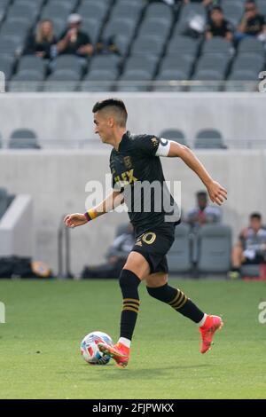 Eduard Atuesta (20), Mittelfeldspieler des FC Los Angeles, während eines MLS-Spiels gegen die Seattle Sounders, Samstag, 24. April 2021, in Los Angeles, CA. LAFC und Stockfoto