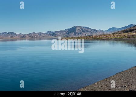 Bahia Concepcion Umgeben von Wüste und Bergen auf der baja-Halbinsel Baja California Sur. MEXIKO Stockfoto