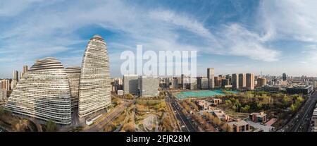 Luftaufnahme von Wangjing Soho bei Sonnenuntergang, einem berühmten Wahrzeichen der Stadt peking, entworfen von Zaha Hadid Stockfoto