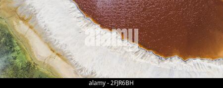 Luftlandschaft von der Drohne. Schöne Kunst der Mutter Natur. Wallpaper Hintergrund hochwertige Foto. Stockfoto