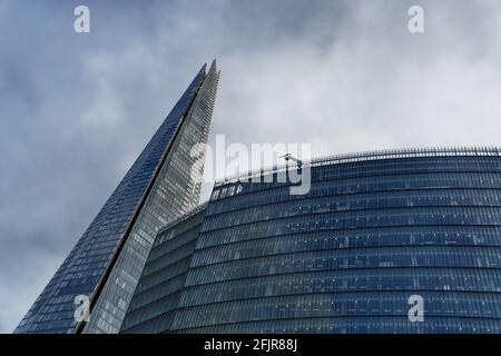 Der Shard, auch bekannt als Shard of Glass, Shard London Bridge und davor London Bridge Tower, ist ein 72-stöckiges Hochhaus. Stockfoto