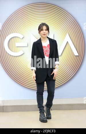 Taipeh. April 2021. Tanya Chua besucht das Schulforum des Golden Melody Festivals und teilte die Performance-Erfahrung mit Schülern in Taipei, Taiwan, China am 24. April 2021.(Foto by TPG) Quelle: TopPhoto/Alamy Live News Stockfoto