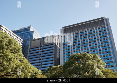 Die modernen Wolkenkratzer in der Chiyoda City, dem Handelszentrum von Tokio. Tokio. Japan Stockfoto