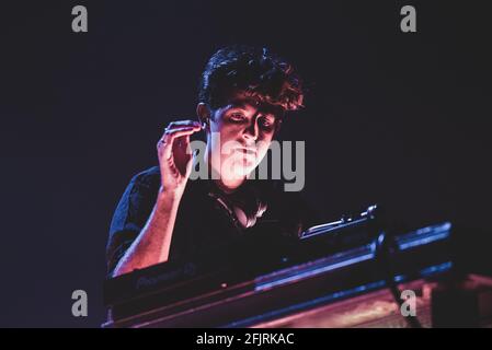 LINGOTTO FIERE, TURIN, ITALIEN: Der englische Musiker, DJ, Plattenproduzent und Remixer Jamie XX spielt live auf der Bühne des Club to Club Festivals in Turin. Stockfoto