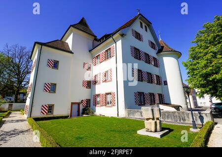 Schloss Aesch oder Schloss Blarer, Baujahr 1605/06 (deutsch: Schloss Aesch) ist ein Schloss in der Schweizer Gemeinde Aesch im Kanton Basel-Land. Stockfoto