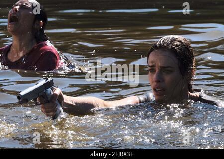 BLACK WATER: ABYSS (2020) AMALI GOLDEN JESSICA MCNAMEE ANDREW TRAUCKI (DIR) SCREEN MEDIA FILMS/MOVIESTORE COLLECTION LTD Stockfoto