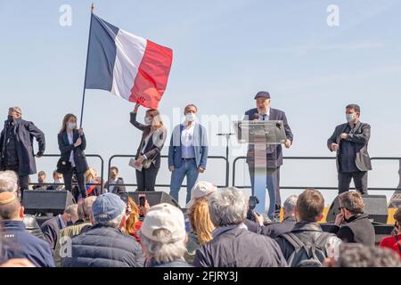 Paris, Frankreich. April 2021. William Attal, der Bruder von Sarah Halimi, spricht hart und fordert für Sarah Halimi Gerechtigkeit Stockfoto