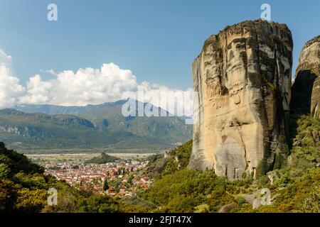Meteora-Gesteinsformation in Kalambaka, Griechenland: Ein geologisches Phänomen Stockfoto