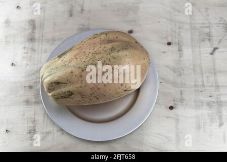 Formosa Sorte Papaya Frucht auf Holz Hintergrund. Papaya Formosa. Fruchtquelle reich an Nährstoffen. Essbare Früchte. Zutat für Säfte und Protein Sou Stockfoto