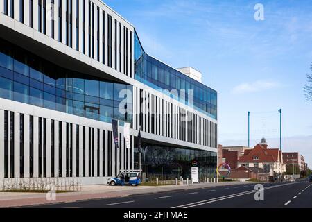 Hauptsitz der Covestro AG, Hersteller verschiedener Rohstoffe auf Basis von Polyurethan und Polycarbonat, Chempark, Leverkusen, Nordrhein-Westph Stockfoto