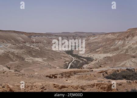 Blick auf den Zin-Fluss in der Negev-Wüste, Israel Stockfoto