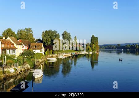 Schweiz, Schaffhausen Kanton, Stein am Rhein, Historischer Teil der Stadt am Rheinufer Stockfoto