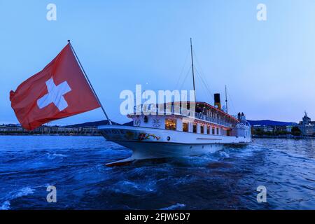 Schweiz, Kanton Genf, Geneva, Lake Leman, Belle Epoque Dampfschiff mit Schaufelrad der Firma CGN, das Savoie-Boot, das 1914 in Betrieb genommen wurde Stockfoto