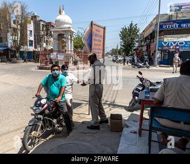 Der Laden ist in indien aufgrund des Corona-Virus während der Sperrung geschlossen. Stockfoto