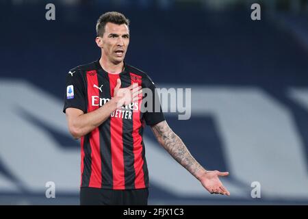 Rom, Italien. April 2021. Mario Mandzukic aus Mailand reagiert während der italienischen Meisterschaft Serie A Fußballspiel zwischen SS Lazio und AC Mailand am 26. April 2021 im Stadio Olimpico in Rom, Italien - Foto Federico Proietti/DPPI Credit: DPPI Media/Alamy Live News Stockfoto