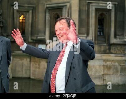 KENNETH CLARKE MP NACH DER ABSTIMMUNG ZUR WAHL TORY FÜHRER Stockfoto