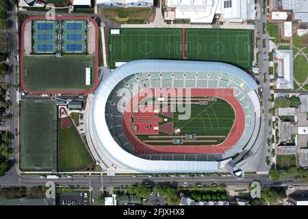 Eine Luftaufnahme des Hayward Field auf dem Campus der University of Oregon, Freitag, 23. April 2021, in Eugene, Das Stadion wird als Standort dienen Stockfoto