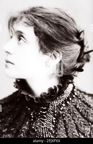 1880 Ca, ITALIEN : die berühmteste italienische Schauspielerin ELEONORA DUSE ( 1858 - 1924 ) als jung war, Liebhaber der DICHTERIN GABRIELE D'ANNUNZIO - THEATER - TEATRO - DANNUNZIO - D' ANNUNZIO - divina - attrice teatrale - profilo - Profil ---- Archivio GBB Stockfoto