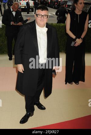 Modedesigner Alber Elbaz Auswahl aus verschiedenen Veranstaltungen in New York City, Alber Elbaz, tot von covid am 59. Stockfoto