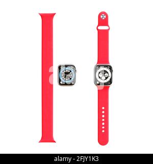 Apple Watch Series 6 Sport 44 mm Silber Aluminiumgehäuse mit Sport Band mit Activity-App auf dem Display. Isoliert auf weißem Hintergrund. Stockfoto