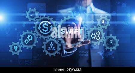 SWIFT international payment system Financial Technology Banking und Überweisung Konzept auf virtuellen Bildschirm Stockfoto