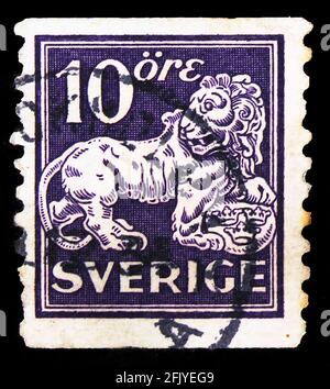 MOSKAU, RUSSLAND - 27. SEPTEMBER 2019: Die in Schweden gedruckte Briefmarke zeigt Standing Lion, Serie, um 1934 Stockfoto