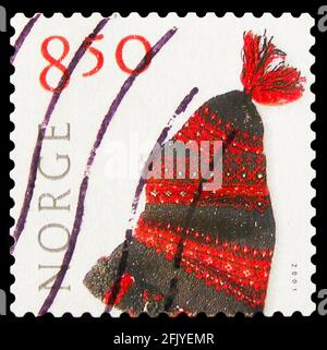 MOSKAU, RUSSLAND - 27. SEPTEMBER 2019: Die in Norwegen gedruckte Briefmarke zeigt Kunsthandwerk, Crafts Serie, um 2001 Stockfoto