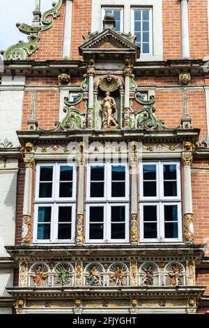 Fassade des Museums von Dempterhaus oder Leisthaus, einem alten klassischen Gebäude im Weserrenaissance-Stil in Hameln, Niedersachsen, Deutschland Stockfoto