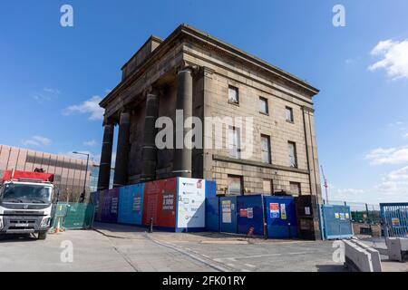 Das Bahnhofsgebäude Curzon Street, das die HS2-Station in Birmingham, Großbritannien, sein wird. Das Millennium Point Gebäude liegt hinter uns. Stockfoto