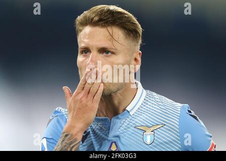 LazioÕs der italienische Stürmer Ciro immobile feiert am 26. April 2021 im Olimpico-Stadion, Roma, Italien, ein Tor beim Fußballspiel der Serie A zwischen der SS Lazio und Mailand Stockfoto