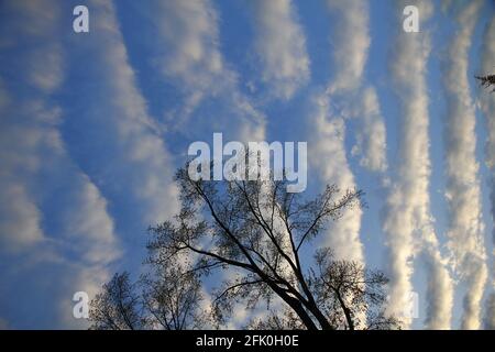 Stratocumulus Undulatus Wolken Stockfoto