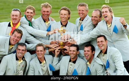 DER 35. RYDER CUP IM OAKLAND HILLS COUNTRY CLUB BLOOMFIELD TOWNSHIP, MICHIGAN. DAS SIEGREICHE EUROTEAM 19/9/2004 BILD DAVID ASHDOWNRYDERCUP GOLF Stockfoto