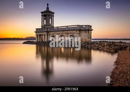 Rutland Water Church Normanton Church at Sunset Rutland Water, Rutland, East Midlands, England, GB, Großbritannien, Europa Stockfoto