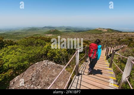 Auf dem Yeongsil Wanderweg nach Hallasan auf der Jeju Insel Stockfoto