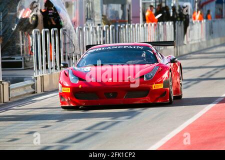 Der Ferrari 458 des italienischen Teams AF Corse nimmt an der FIA GT3-Europameisterschaft auf dem Moskauer Rennweg im russischen Moskau Teil Stockfoto