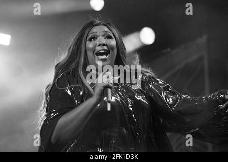 Houston, USA. Oktober 2019. Lizzo tritt am 04. Oktober 2019 in einem ausverkauften Revention Center in Houston, Texas, auf. Lizzo feiert am 27. April 2021 ihren 33. Geburtstag. (Foto von Jennifer Lake/Sipa USA) Quelle: SIPA USA/Alamy Live News Stockfoto