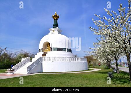 Wien, Österreich. Friedensagode an der Donau in Wien Stockfoto