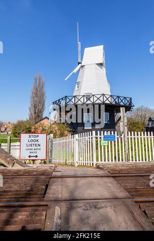 Bahnübergang nach Windmill, Rye, East Sussex, Großbritannien Stockfoto